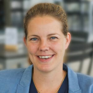 Siri Fischer, Referentin DEX23