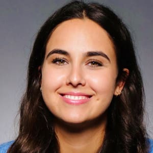 Irina Schmitz, Referentin DEX24