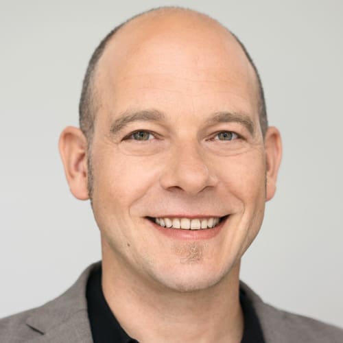 Oliver Migge, Referent DEX24