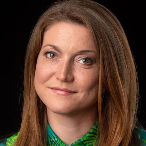 Rosa Markarian, Referentin DEX24